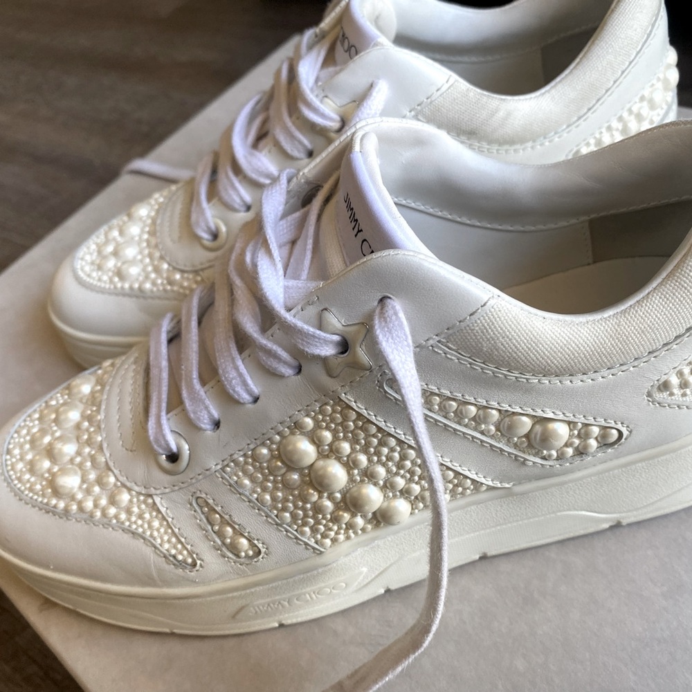 SNEAKERS JIMMY CHOO WITH PEARLS